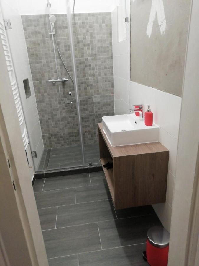 Apartman Luxury New With Gallery At Dob Street Nearby Gozsdu Court Budapest