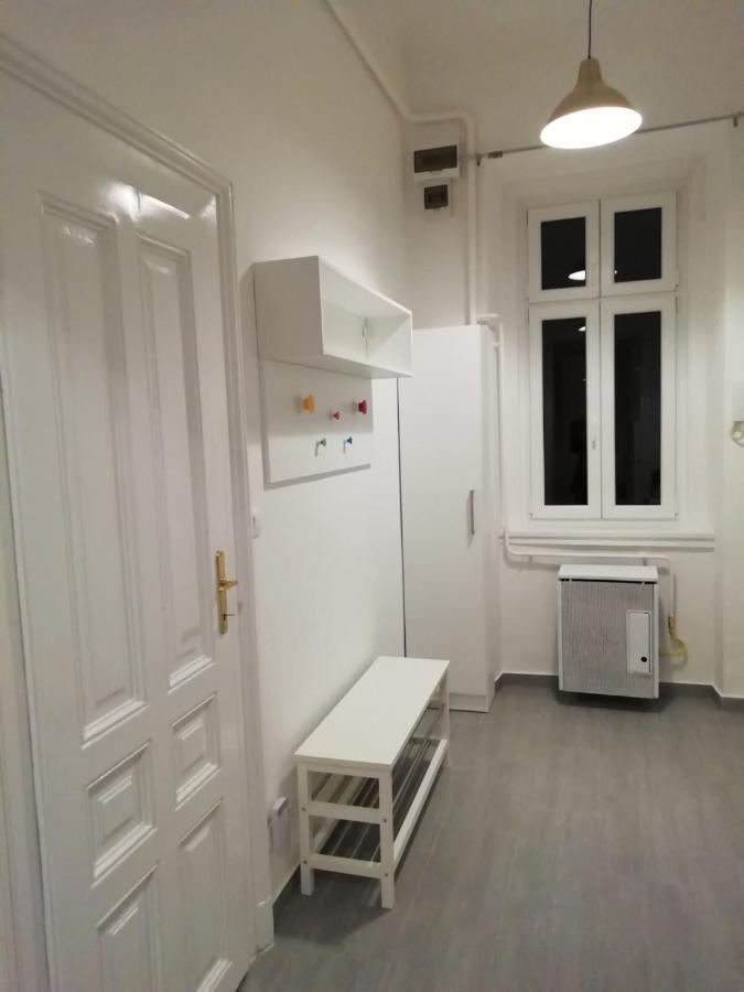 Luxury New With Gallery At Dob Street Nearby Gozsdu Court Apartman